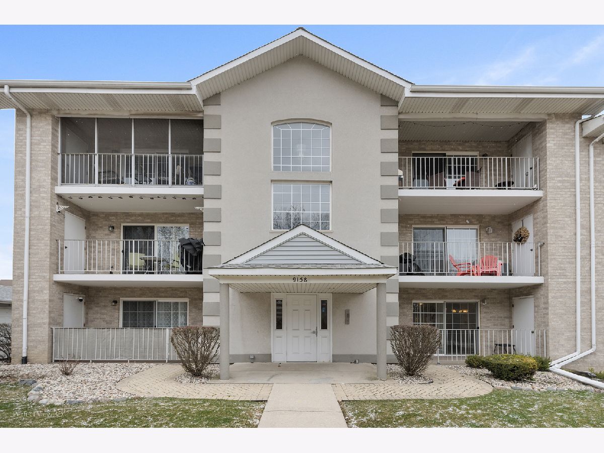 Condominiums Sold Crystal Hills Hickory Hills Illinois, 9158 95th