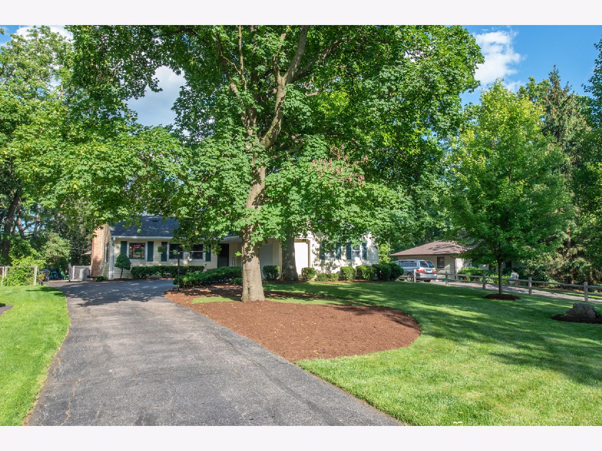 Homes Sold Barrington Woods Palatine Illinois, 2295 Barrington Woods