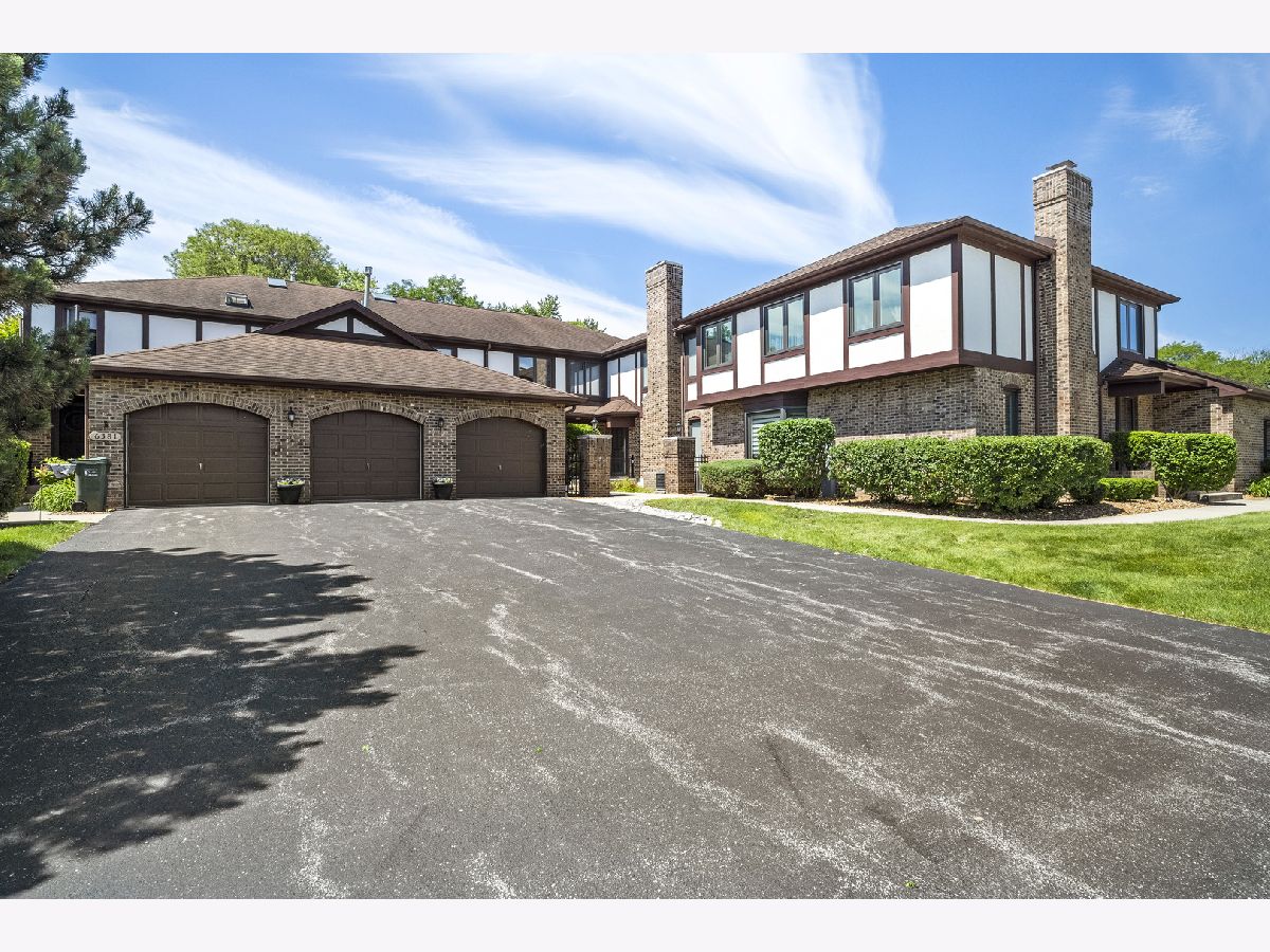 Townhomes & Condos Sold Willow Wood Villas Palos Heights Illinois, 6383 Orchard