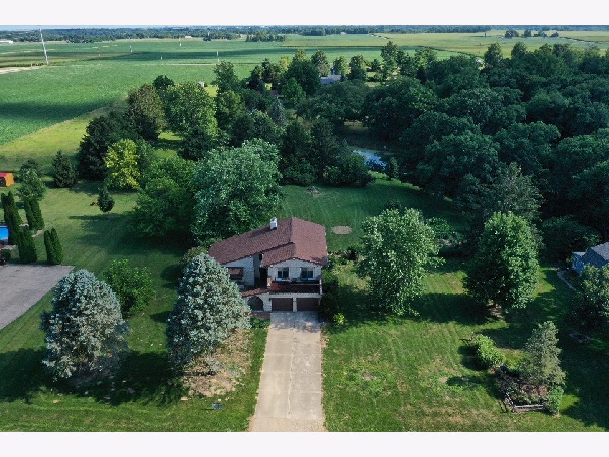 Homes Sold Hickory Manor Clinton Illinois, 8846 Oak