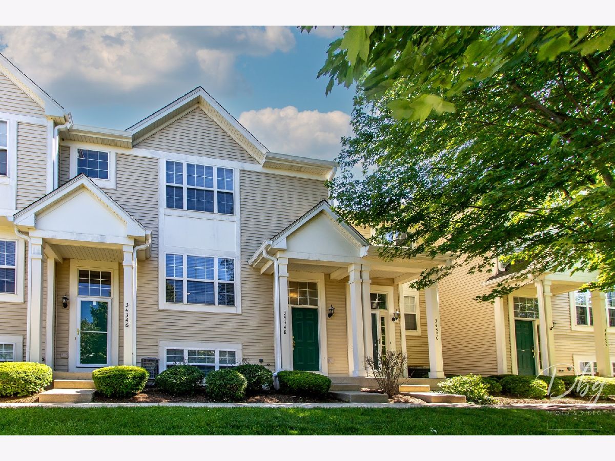 Prairie Pointe Round Lake IL, Homes & Townhomes & Condos For Sale & For