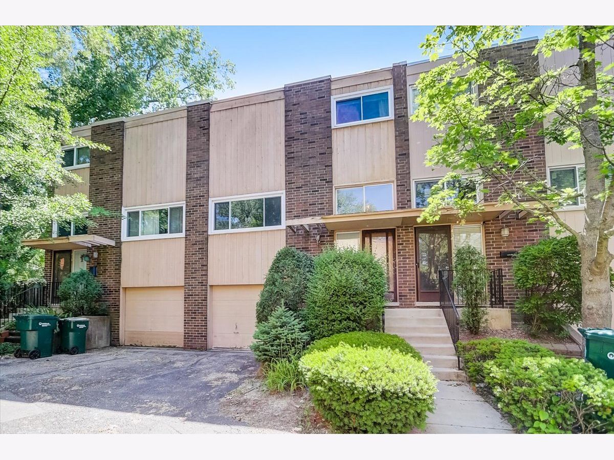 Townhomes Sold Wilmette Willows Wilmette Illinois, 432 Skokie