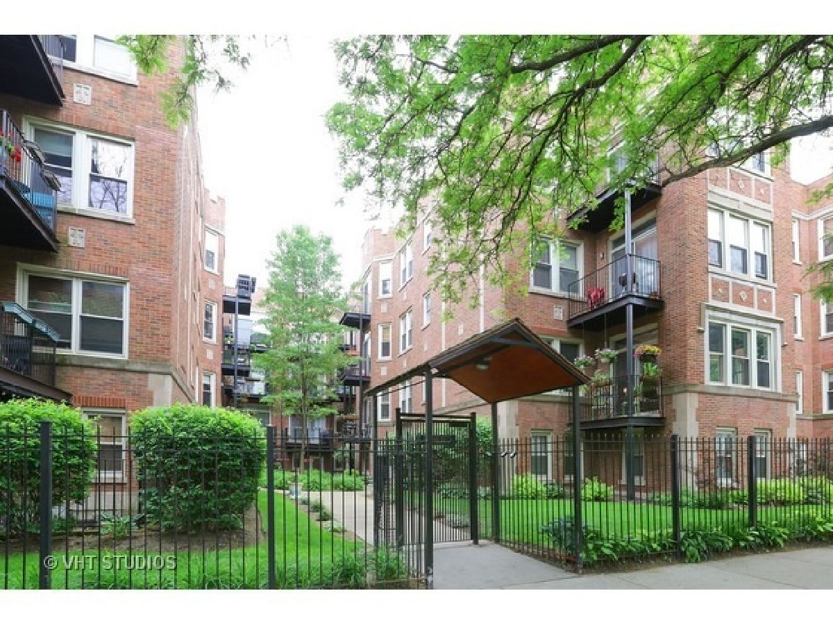 Condominiums Rented Pratt Boulevard Place Chicago Illinois, 1651 Pratt