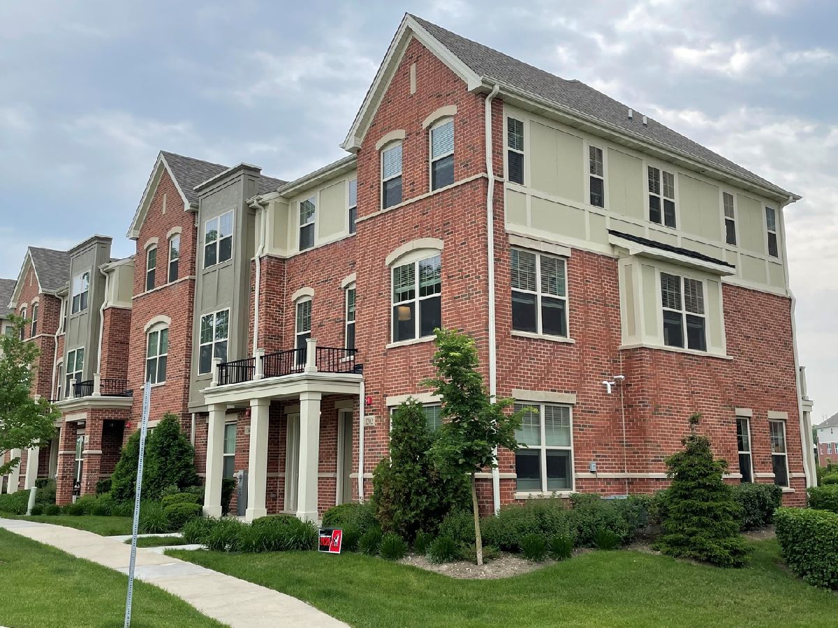 Condos & Townhomes Rented Port Clinton Row Homes Vernon Hills Illinois, 1202 Byrne