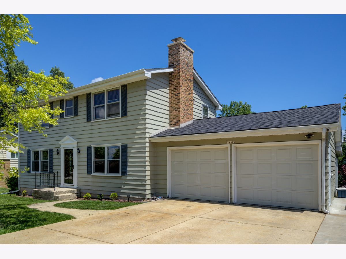 Homes Sold Meadows Aurora Illinois, 7S373 Midfield
