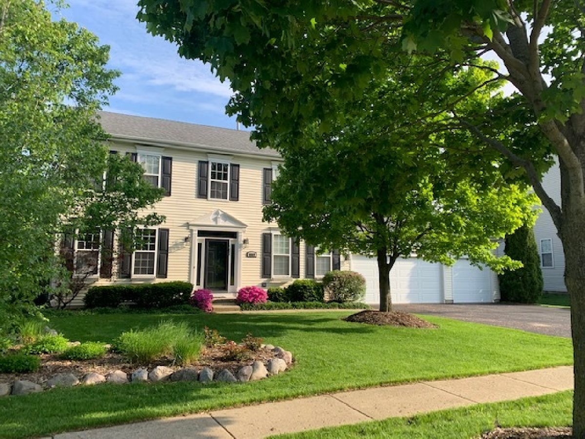 Homes Sold Hunters West Crystal Lake Illinois, 1669 Rolling Hills