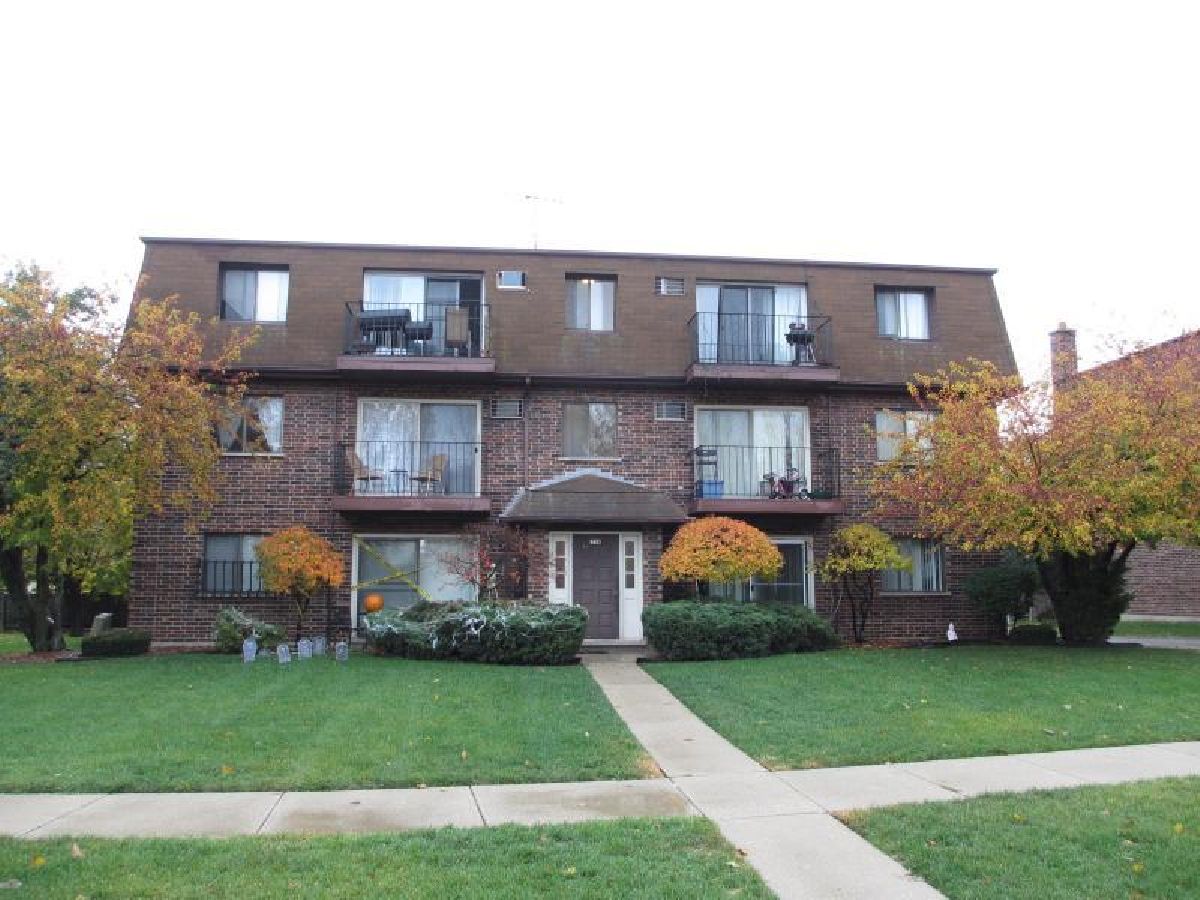 Condos & Townhomes Sold Whispering Hills Naperville Illinois, 1208 Whispering Hills