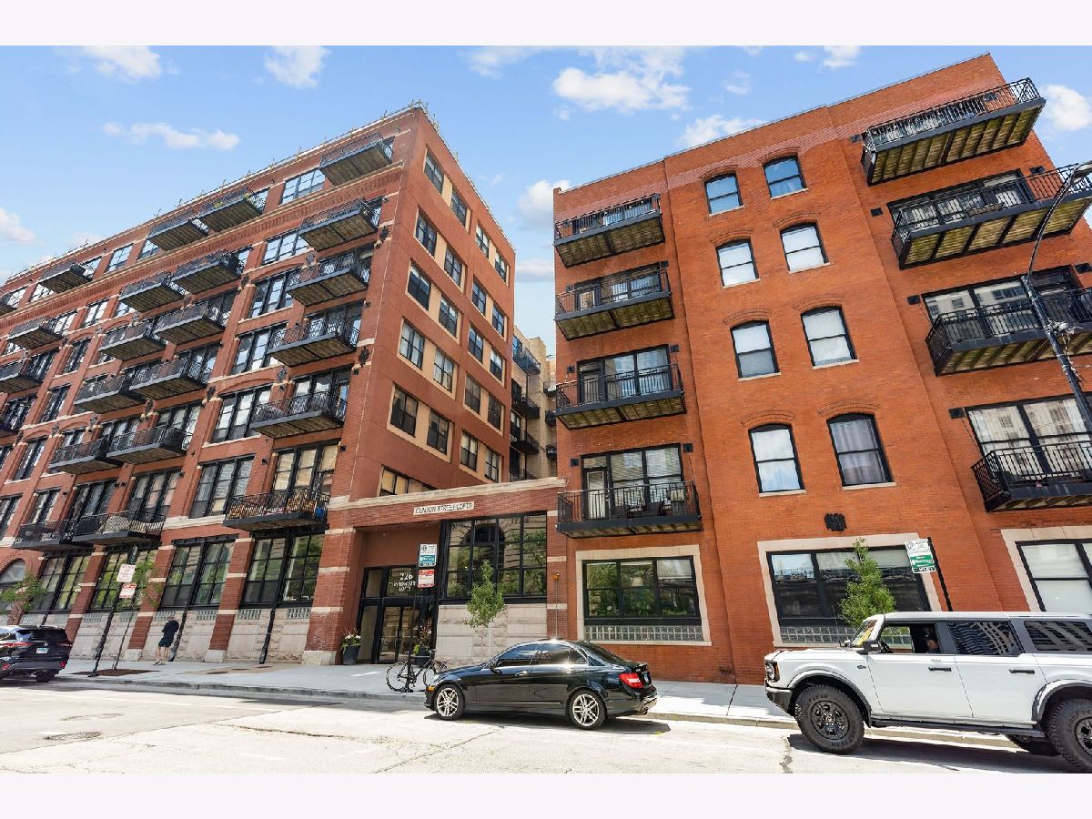 Condos & Townhomes Sold Clinton Street Lofts Chicago Illinois, 226 Clinton