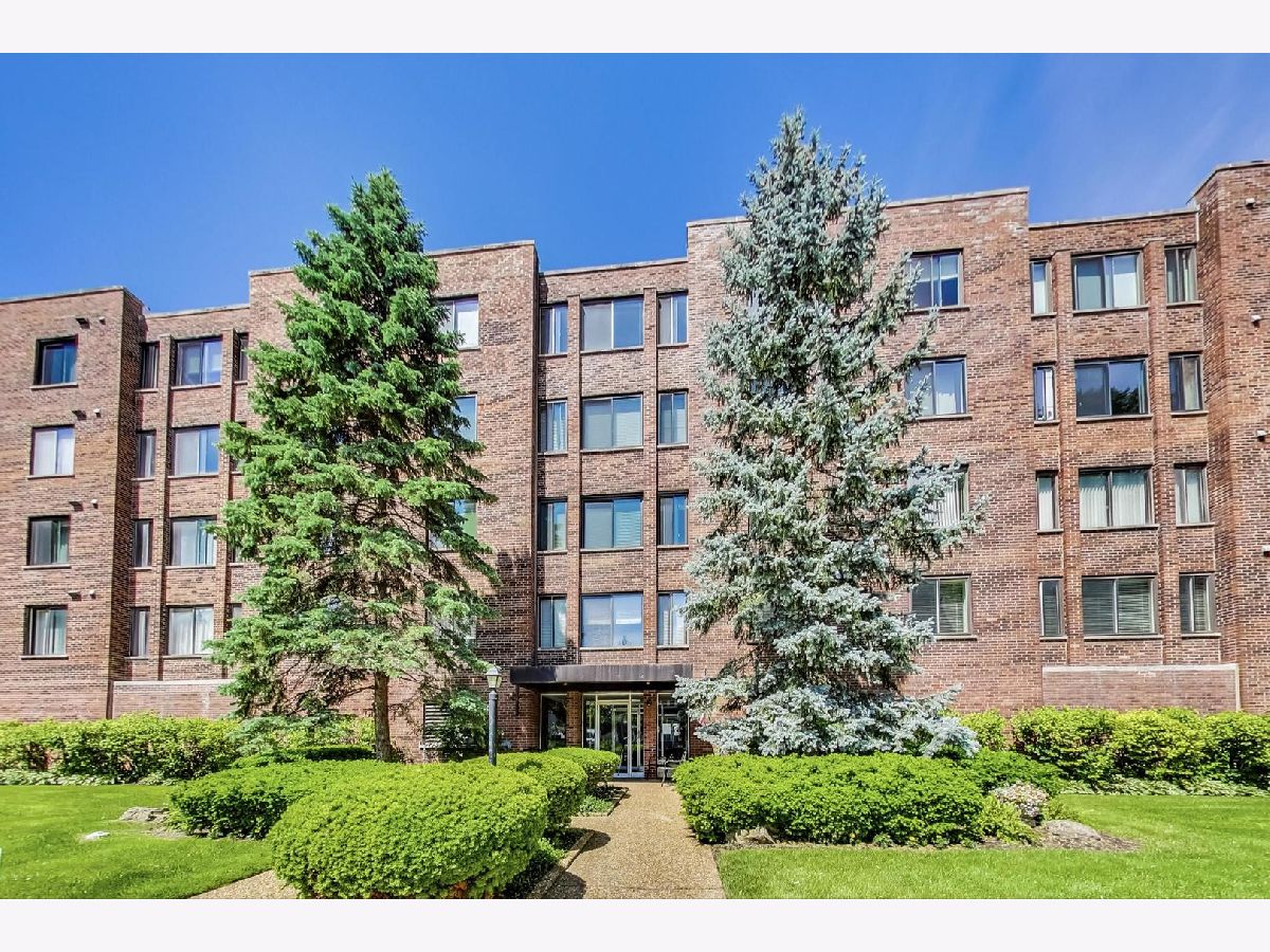 Condominiums Sold Royal Dunton Arlington Heights Illinois, 110 Dunton