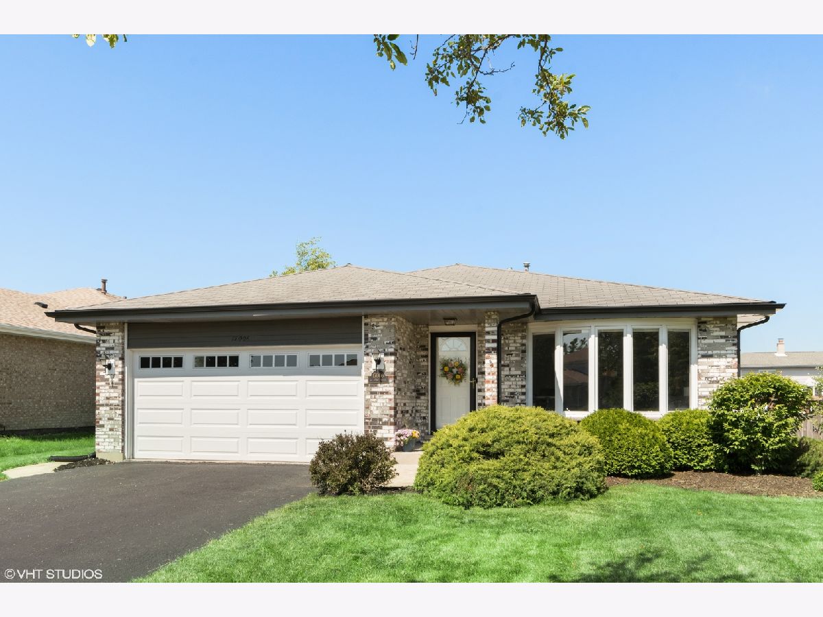Homes Sold Ridgegate Orland Hills Illinois, 17006 93rd