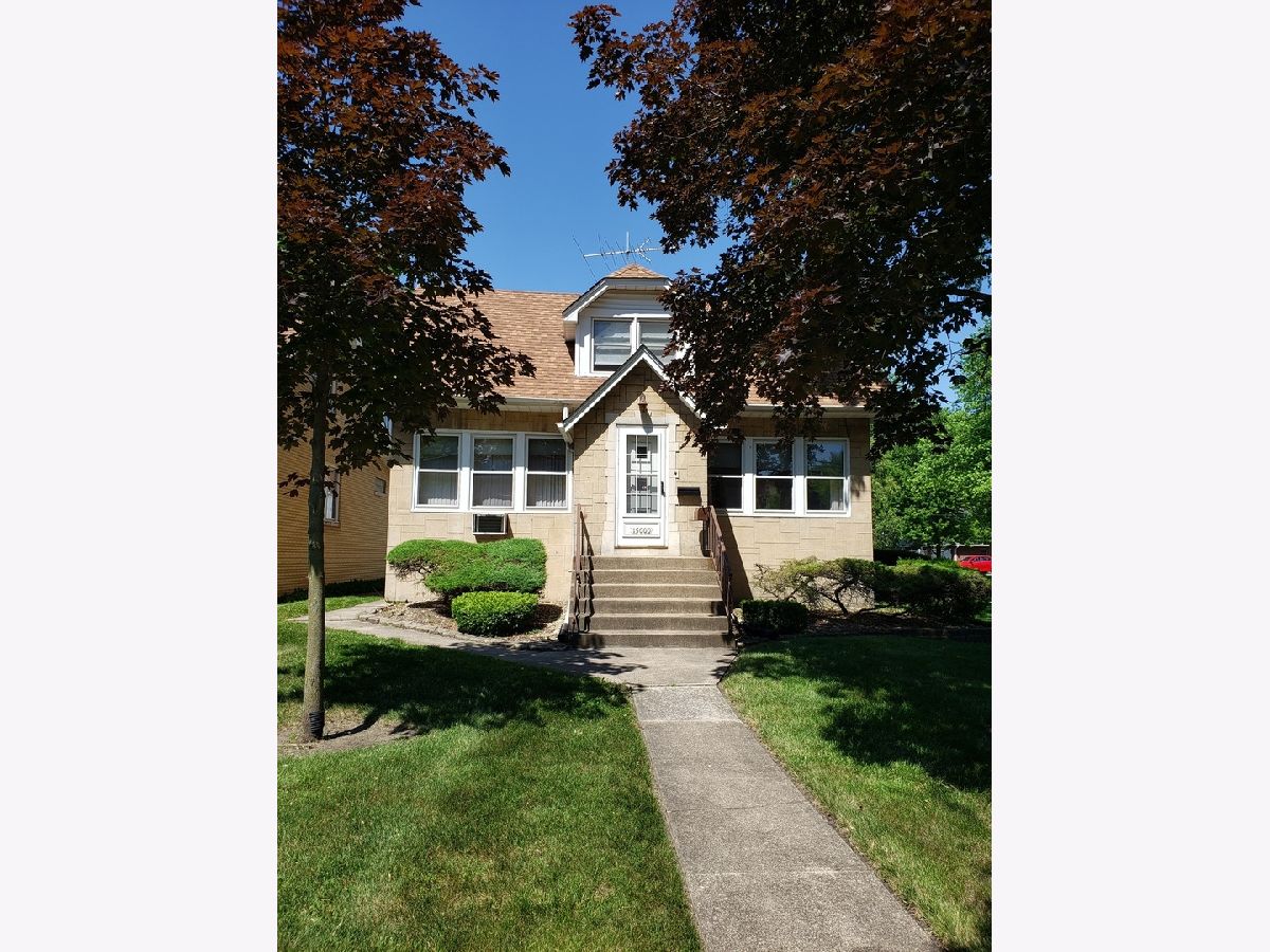 Homes & Condos & Townhomes Sold Midlothian Gardens Midlothian Illinois, 15000 Kildare