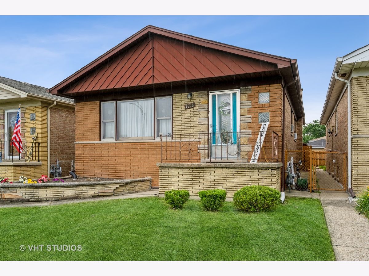 Homes Sold Barletts Burbank Illinois, 7718 Long