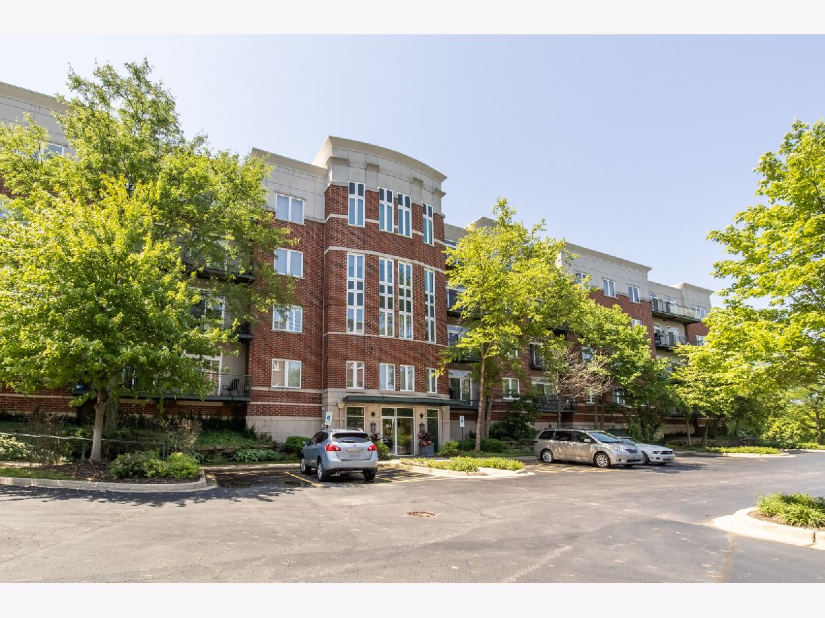 Condominiums Sold Delacourte Condominiums Buffalo Grove Illinois, 800 Weidner