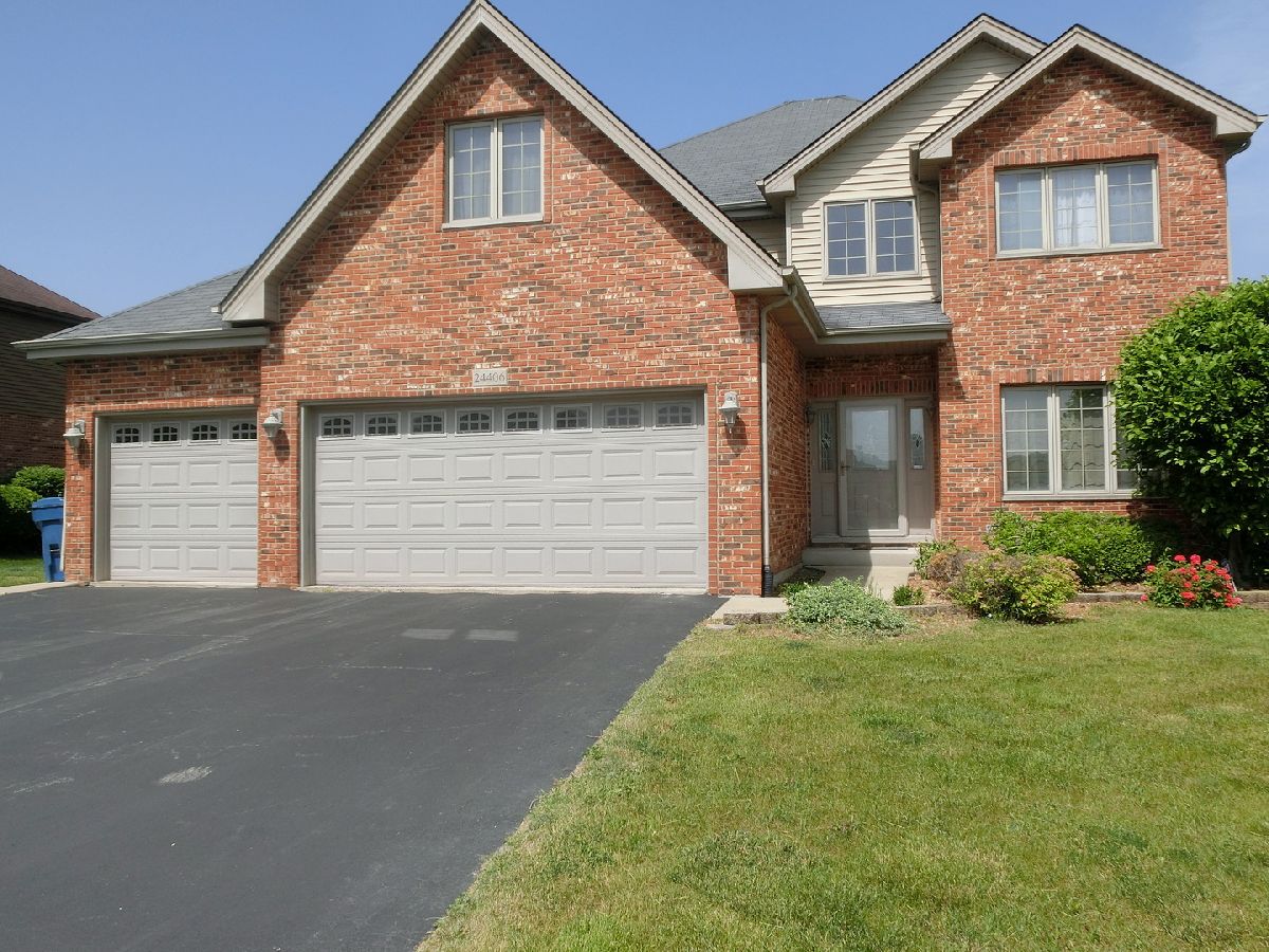 Homes & Townhomes Sold Williamsburg Place Crete Illinois, 24406 Independence