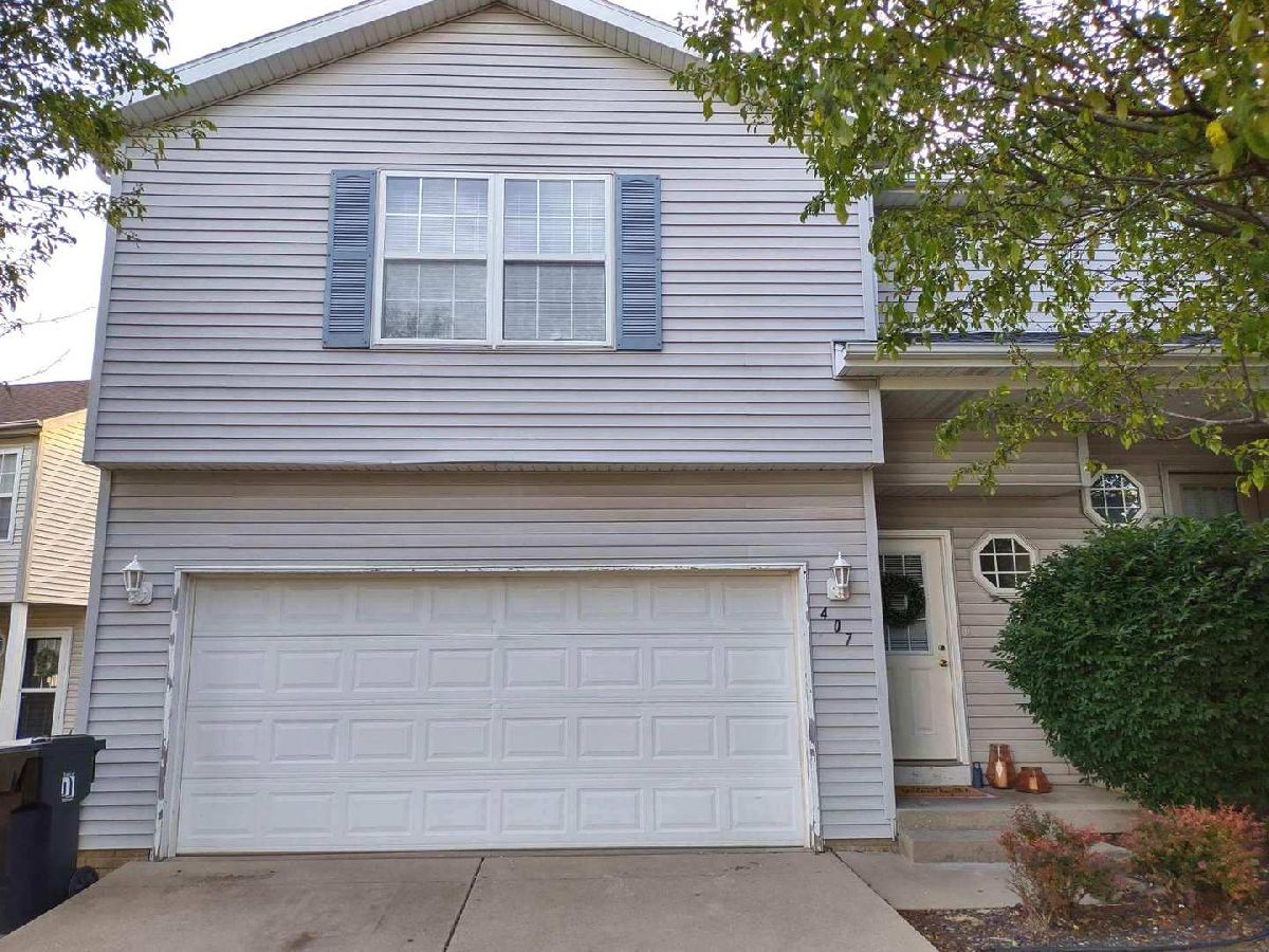 Homes & Condos & Townhomes Sold Park Place Normal Illinois, 407 Robert