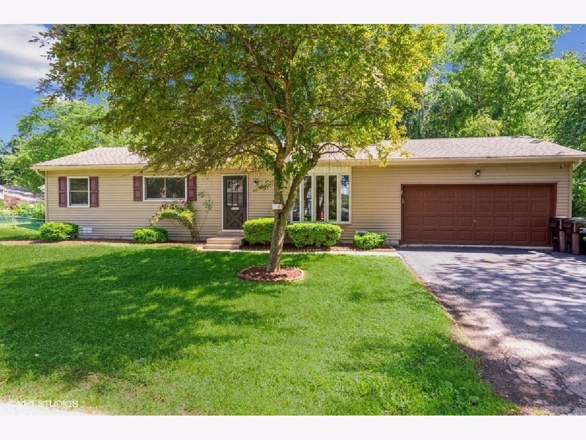 Homes Sold Cepek's Crystal Vista Crystal Lake Illinois, 1201 Thornwood