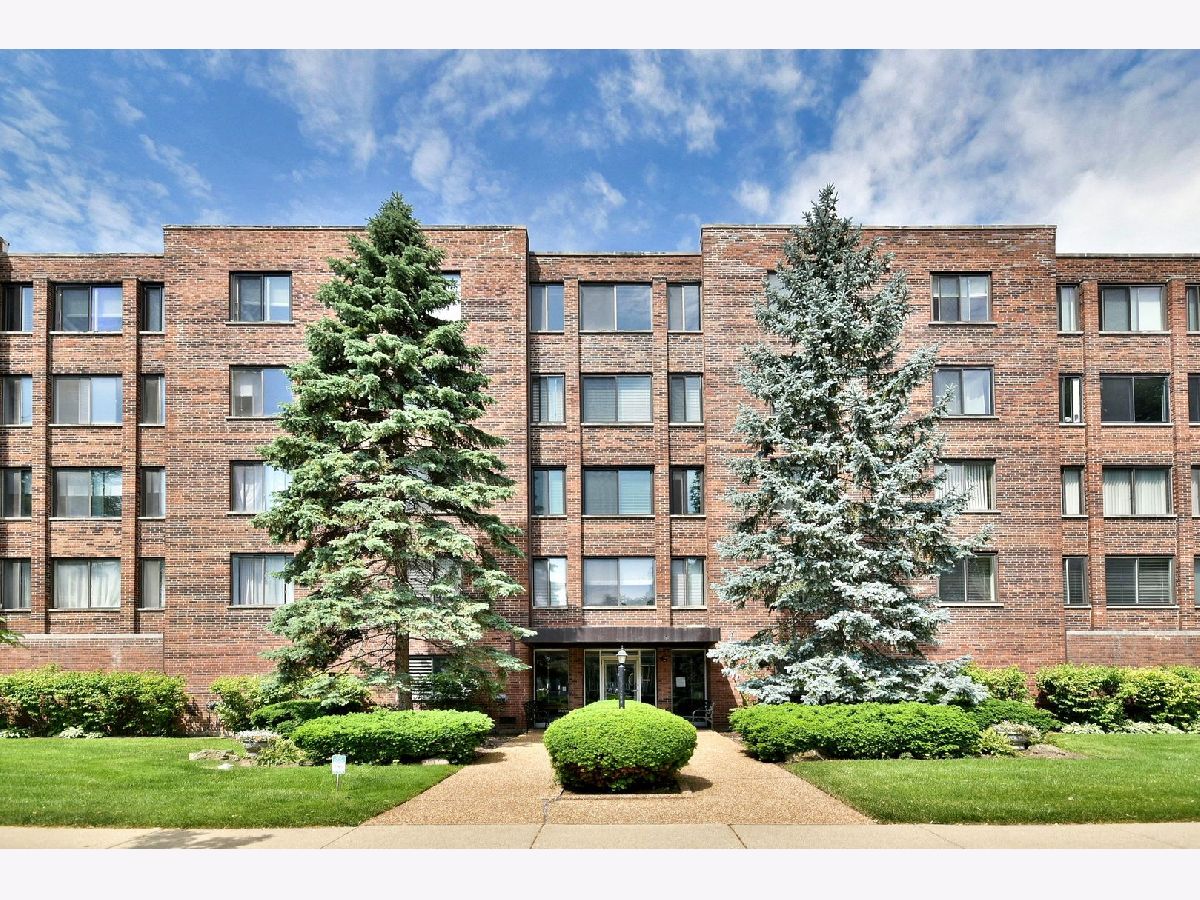 Condominiums Sold Royal Dunton Arlington Heights Illinois, 110 Dunton