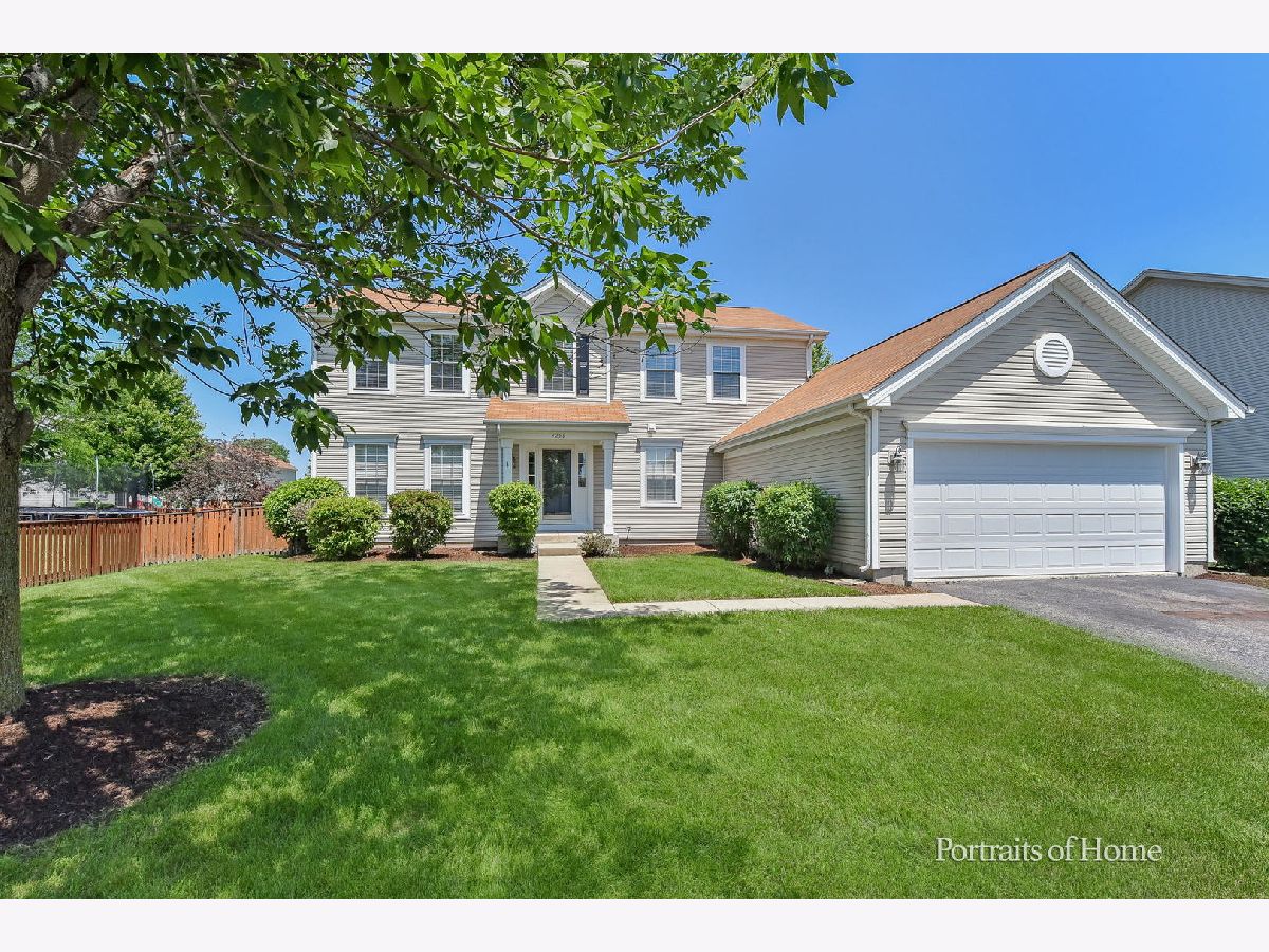 Homes Sold Huntington Chase Montgomery Illinois, 3256 Julie