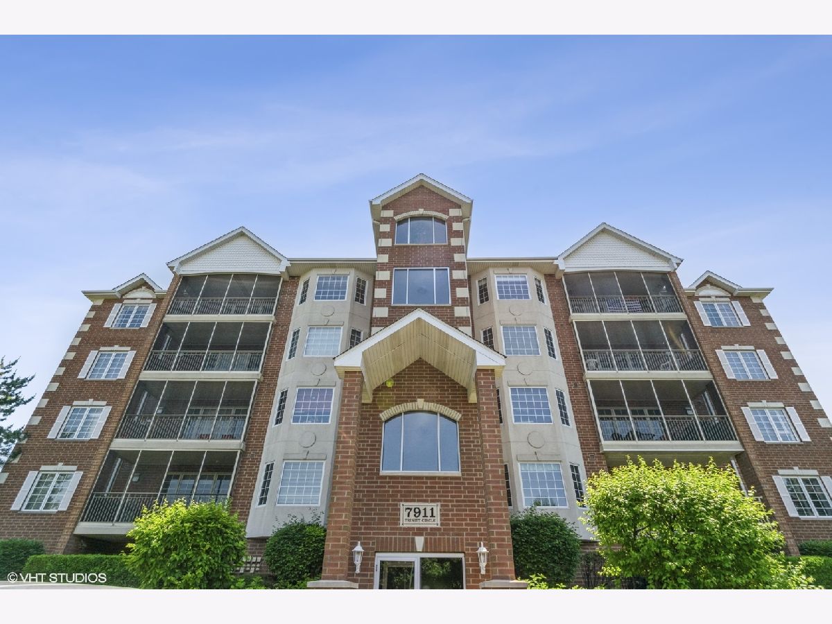 Condominiums Sold Brookside Place Tinley Park Illinois, 7911 Trinity