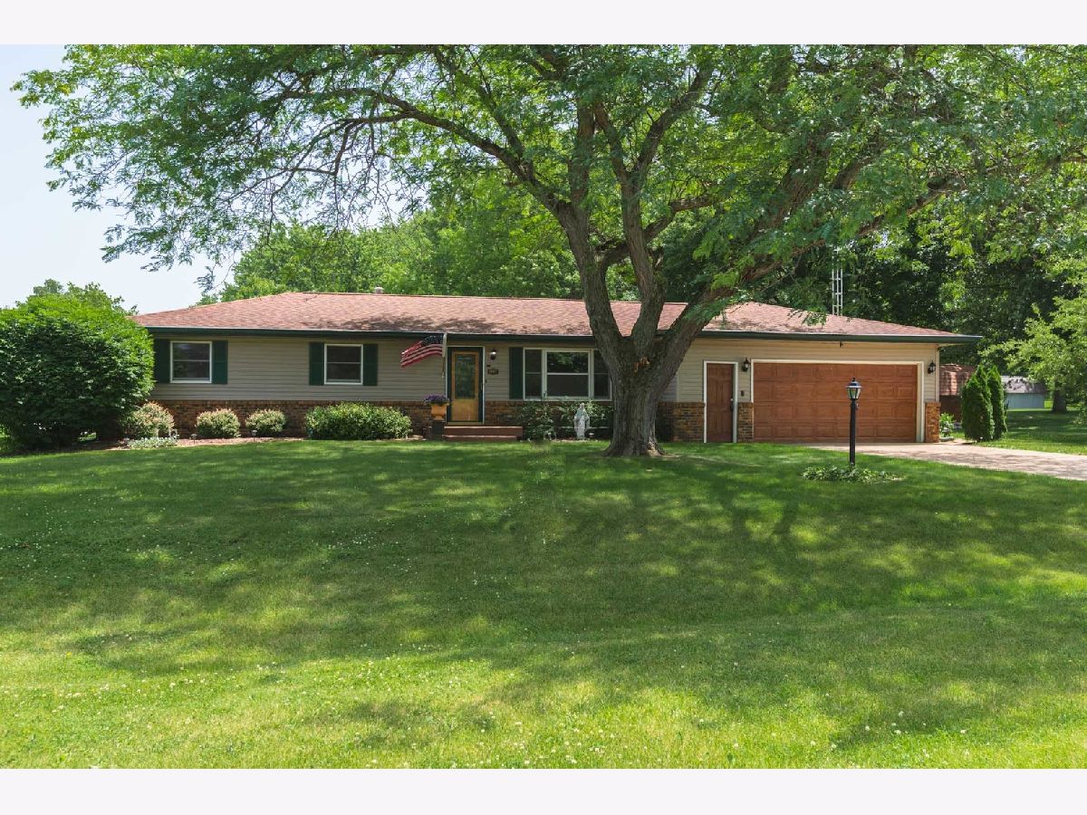 Homes Sold Apollo Acres Bloomington Illinois, 14617 Lunar
