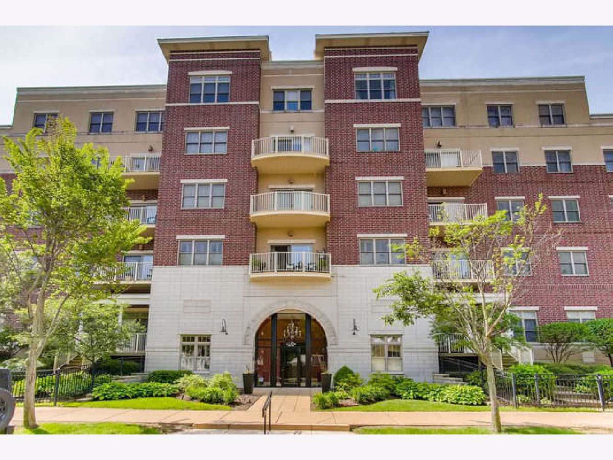 Condominiums Rented Station Crossing Downers Grove Illinois, 965 Rogers