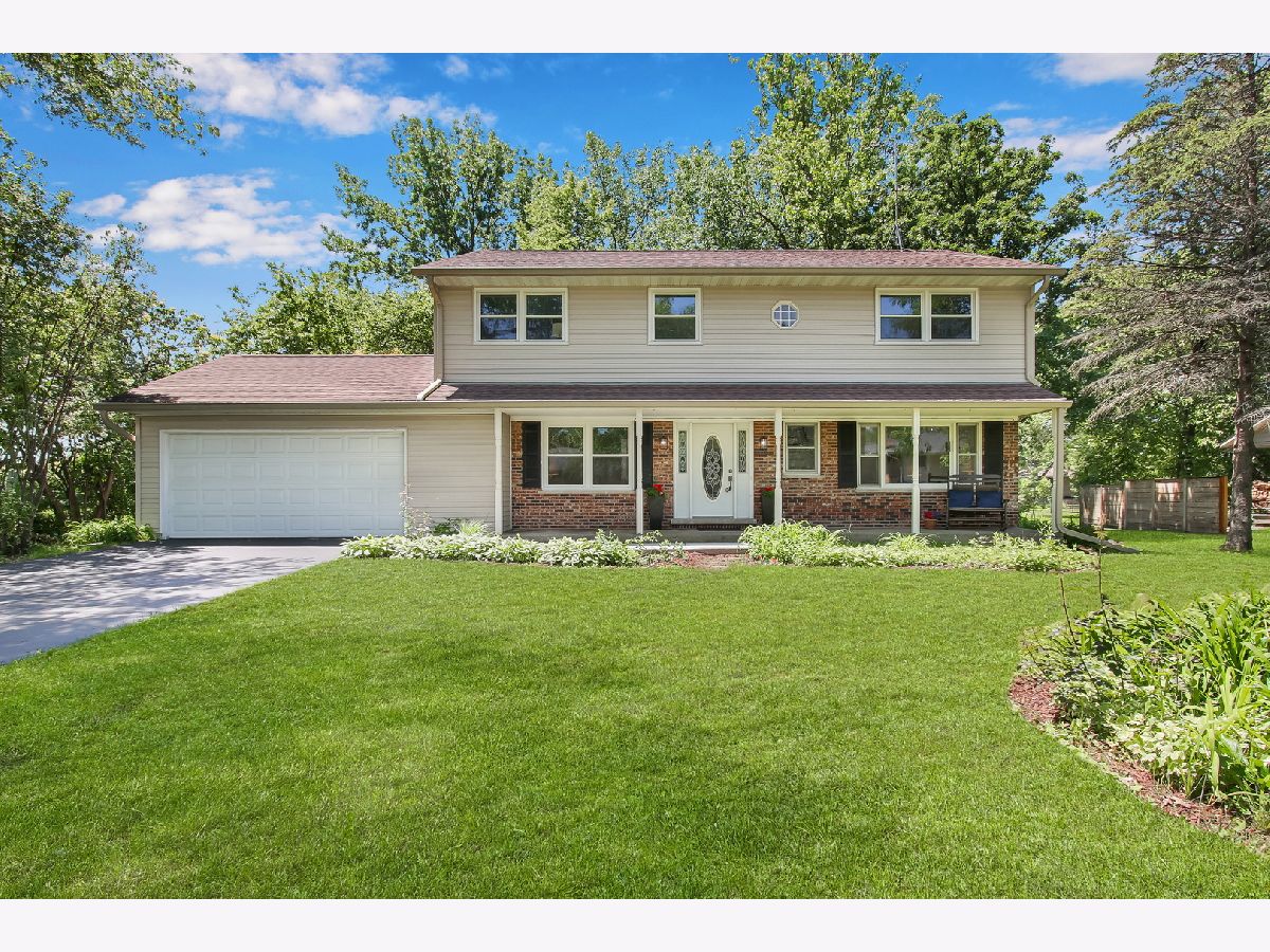 Homes Sold Countryside Manor Libertyville Illinois, 15139 Redwood