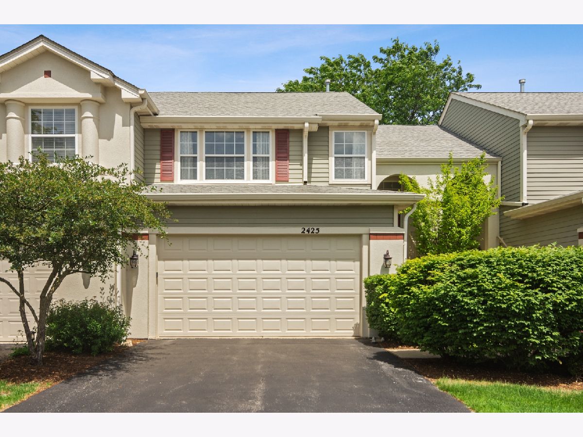 Townhomes Sold Tenerife Buffalo Grove Illinois, 2425 Madiera