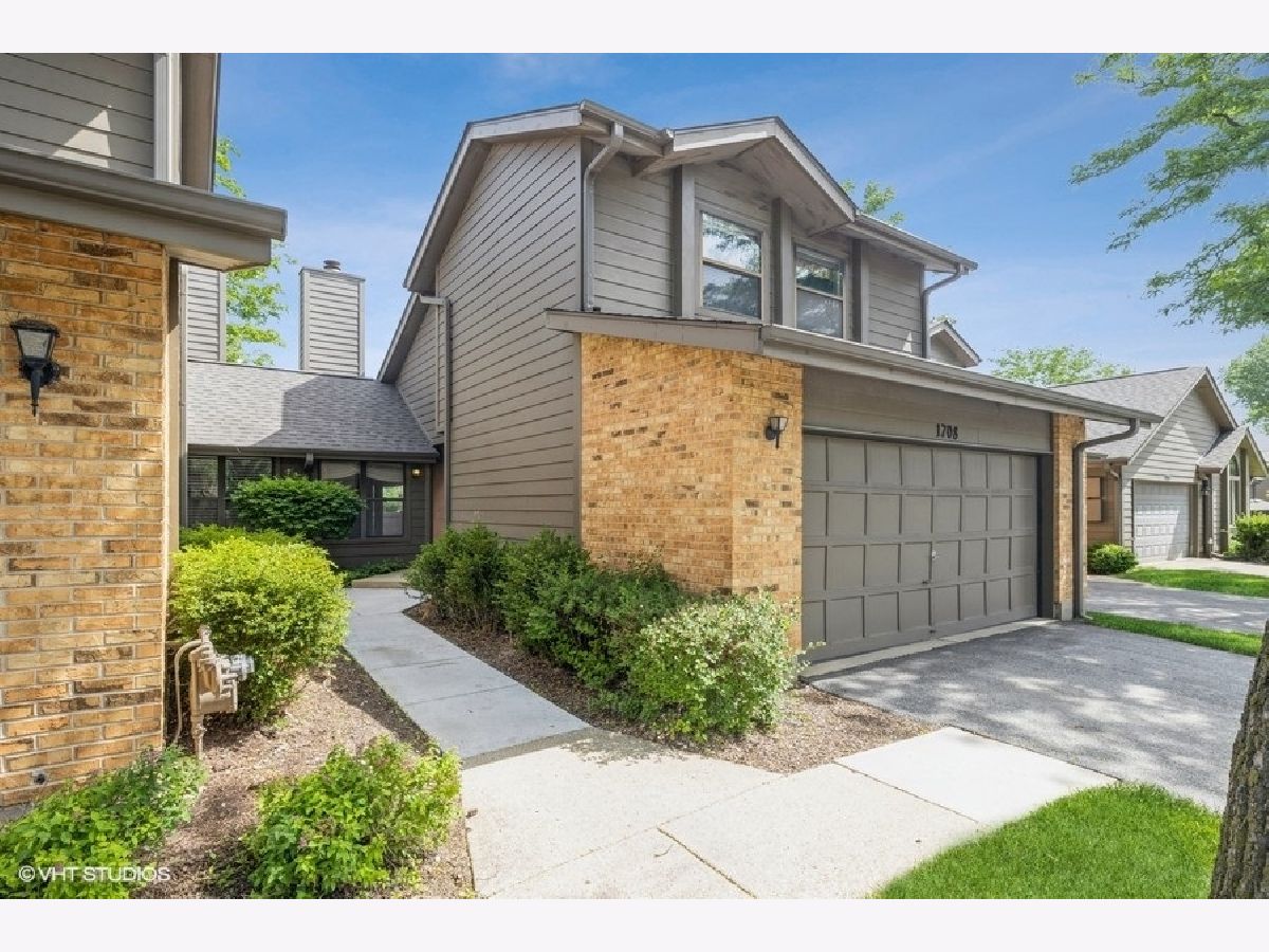 Townhomes & Homes Sold Sawmill Creek Darien Illinois, 1708 Wildwood