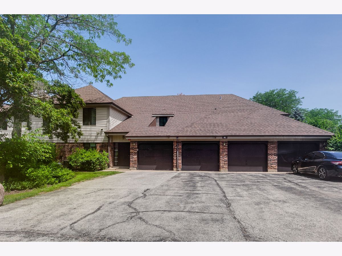 Townhomes & Homes Sold Villas By The Lake Vernon Hills Illinois, 810 Waterview