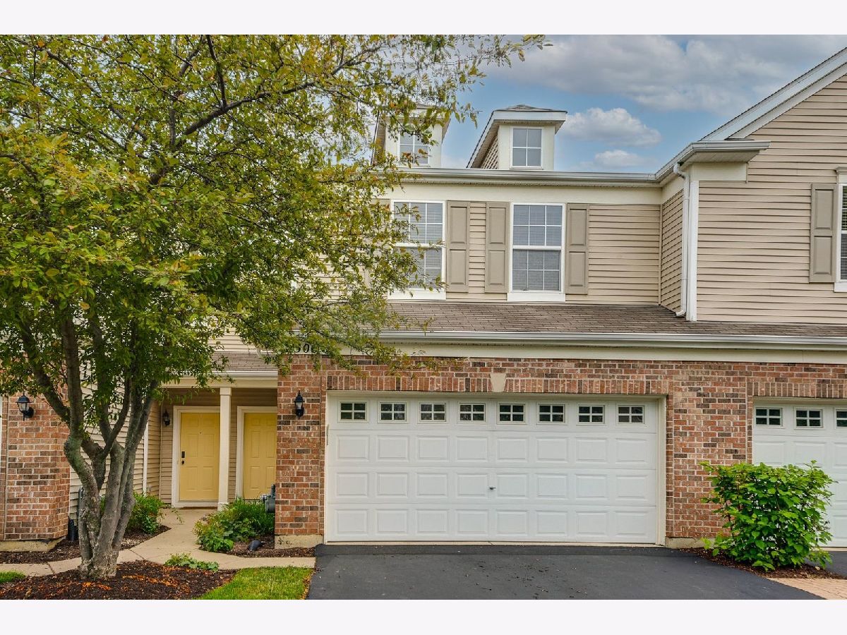 Townhomes & Homes Sold Evergreen Park Mchenry Illinois, 2506 Evergreen