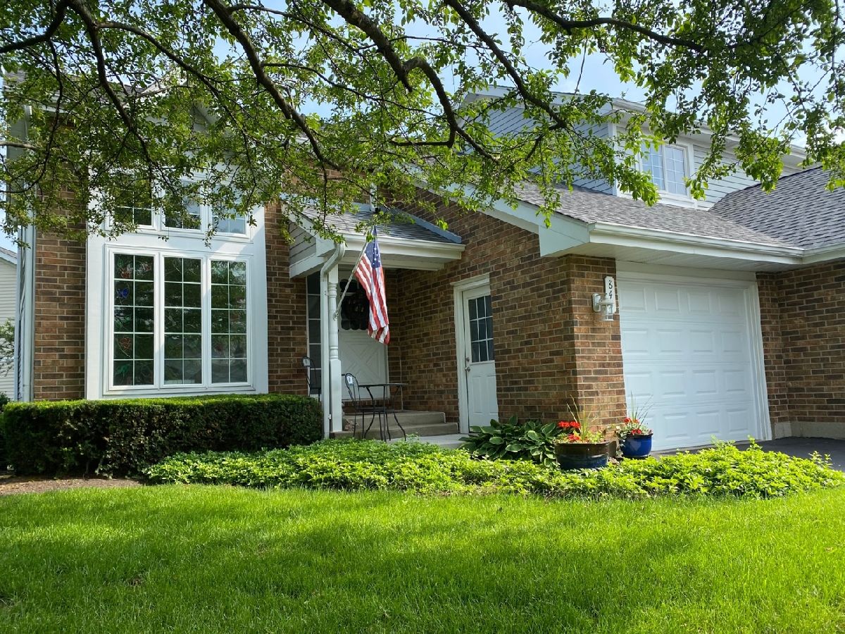 Townhomes Sold Barlina Place Crystal Lake Illinois, 845 Barlina
