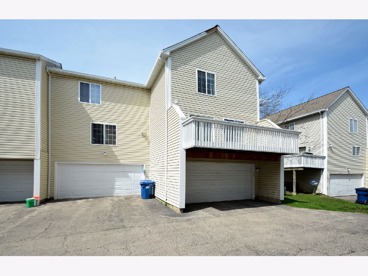 Townhomes & Condos Sold Rainbow Pointe Hanover Park Illinois, 6295 Fremont