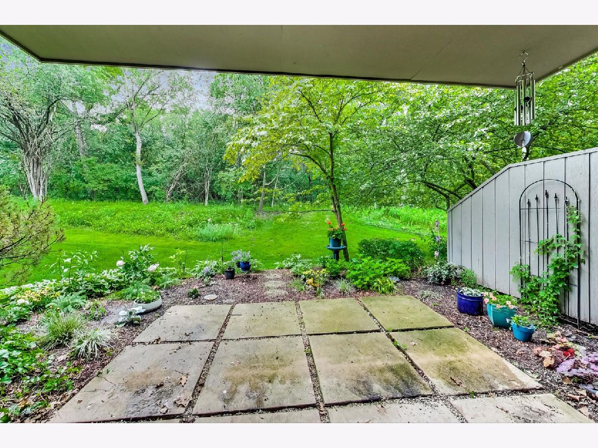 717 Old Barn Road, Lake Barrington, Illinois 60010 MLS 11438177