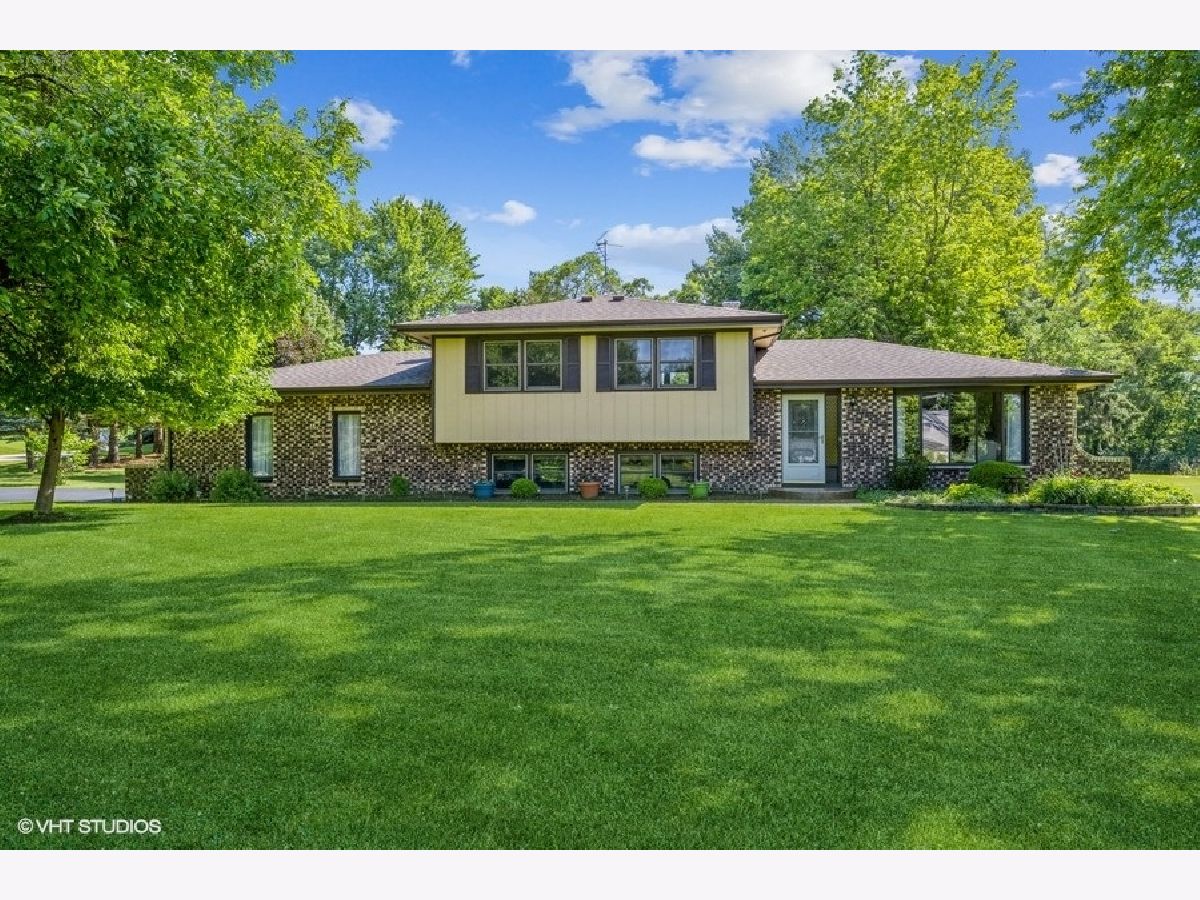 Homes Sold Spring Green Batavia Illinois, S615 Skyline