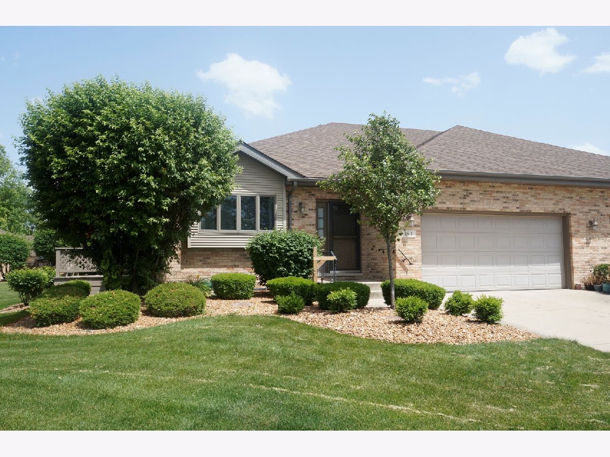 Townhomes Sold Grand Prairie New Lenox Illinois, 184 Fairfield
