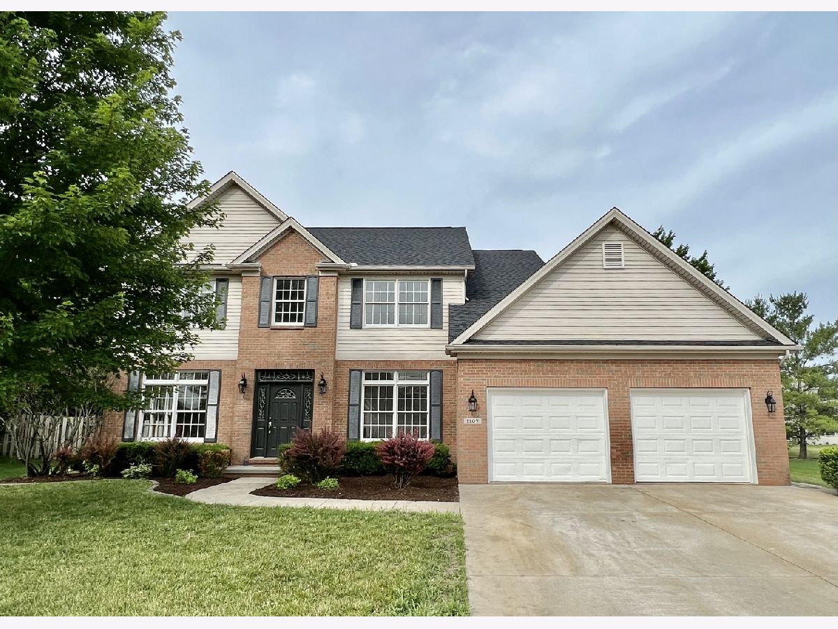 Homes Sold White Eagle Bloomington Illinois, 1107 Saddlebrook