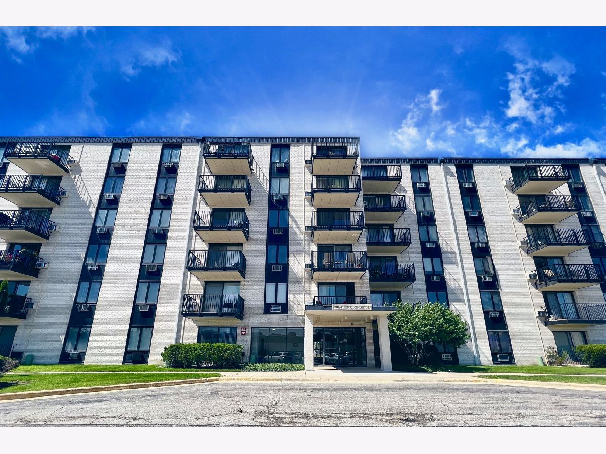 Terrace Square Niles IL, Condos & Townhomes & Homes For Sale & For Rent