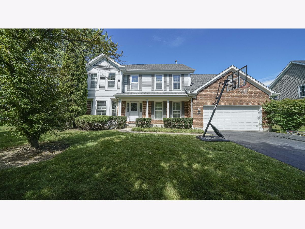 Homes Sold Stone Fence Farms Vernon Hills Illinois, 180 Brook Hill