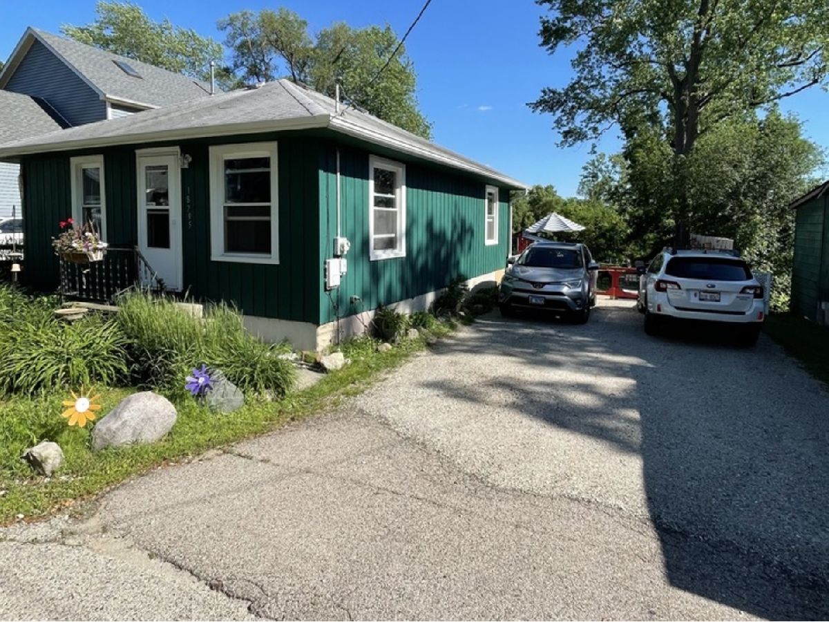 Homes Sold Druce Lake Lake Villa Illinois, 18795 Cottage