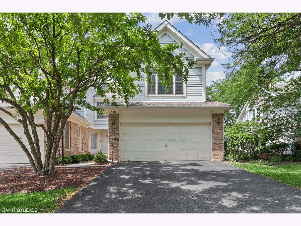 Townhomes Sold Fairmont Ridge Des Plaines Illinois, 9044 Delphia