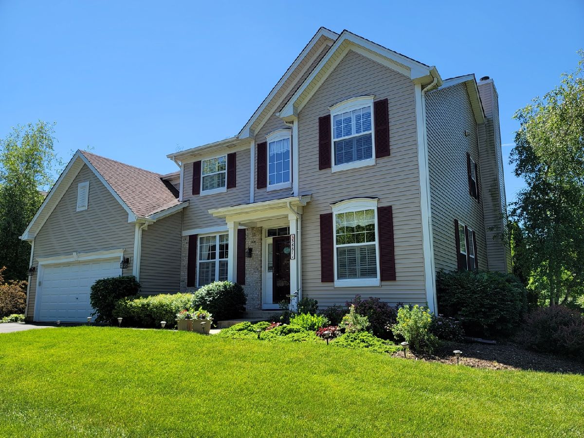 Homes Sold Chestnut Woods Carpentersville Illinois, 3881 Parsons