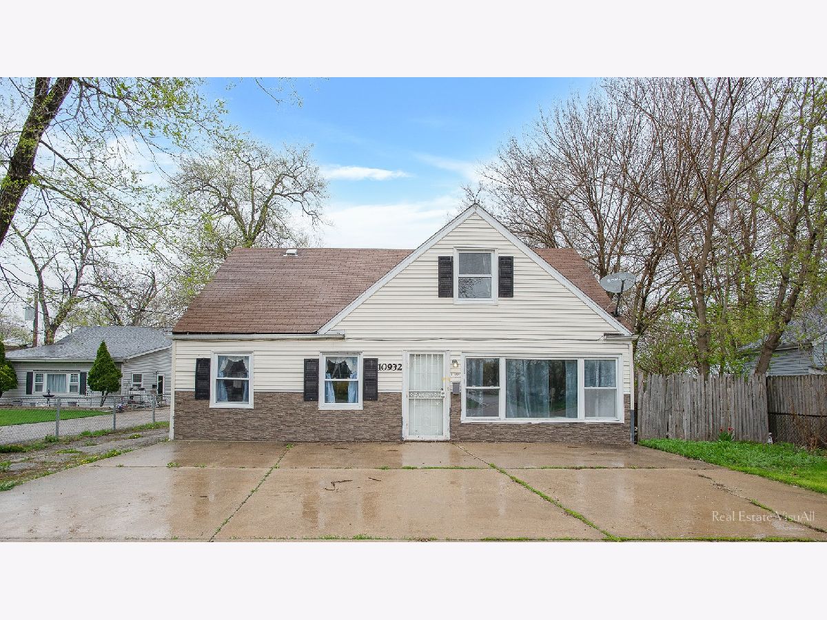  Rented Melrose Park Illinois, 10932 Grand