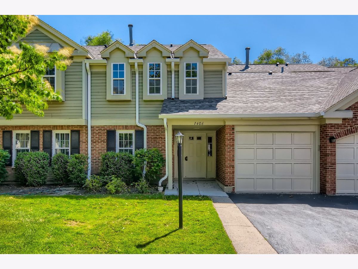 Arlington Club Wheeling IL, Townhomes & Condos For Sale & For Rent