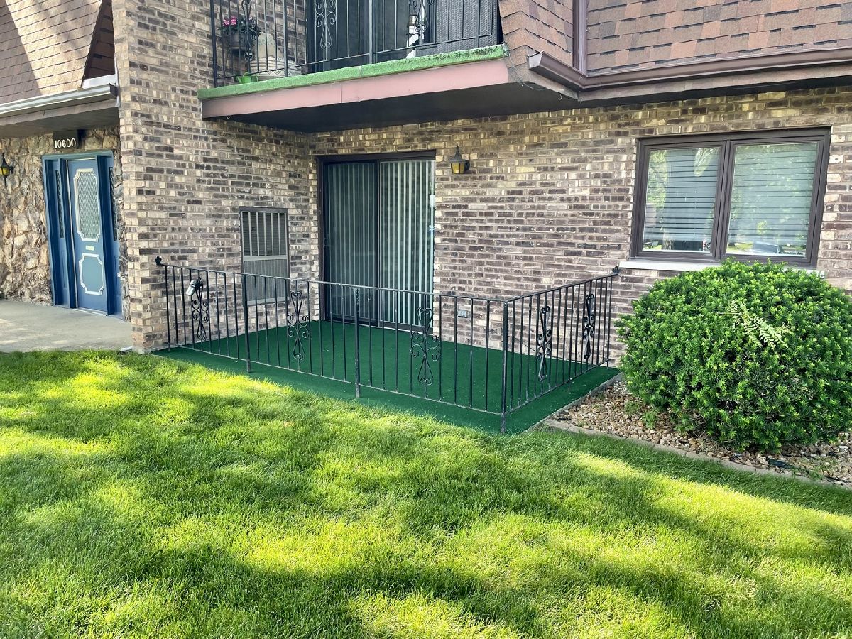 Condominiums Sold Brooklodge Palos Hills Illinois, 10600 Brooklodge