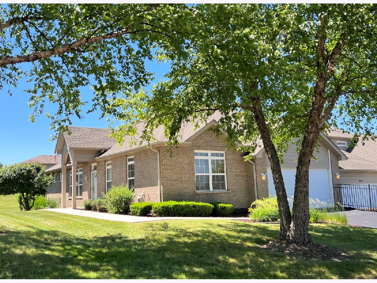 Townhomes & Condos & Homes Sold Manchester Cove Mokena Illinois, 19206 Crescent