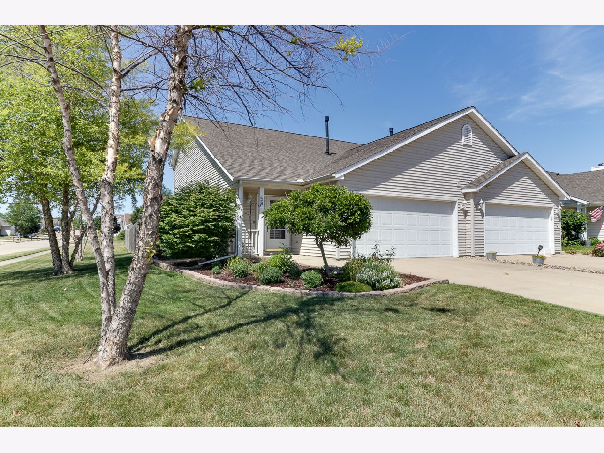 Condos & Townhomes & Homes Sold Lake Ridge Bloomington Illinois, 58 Oak Park