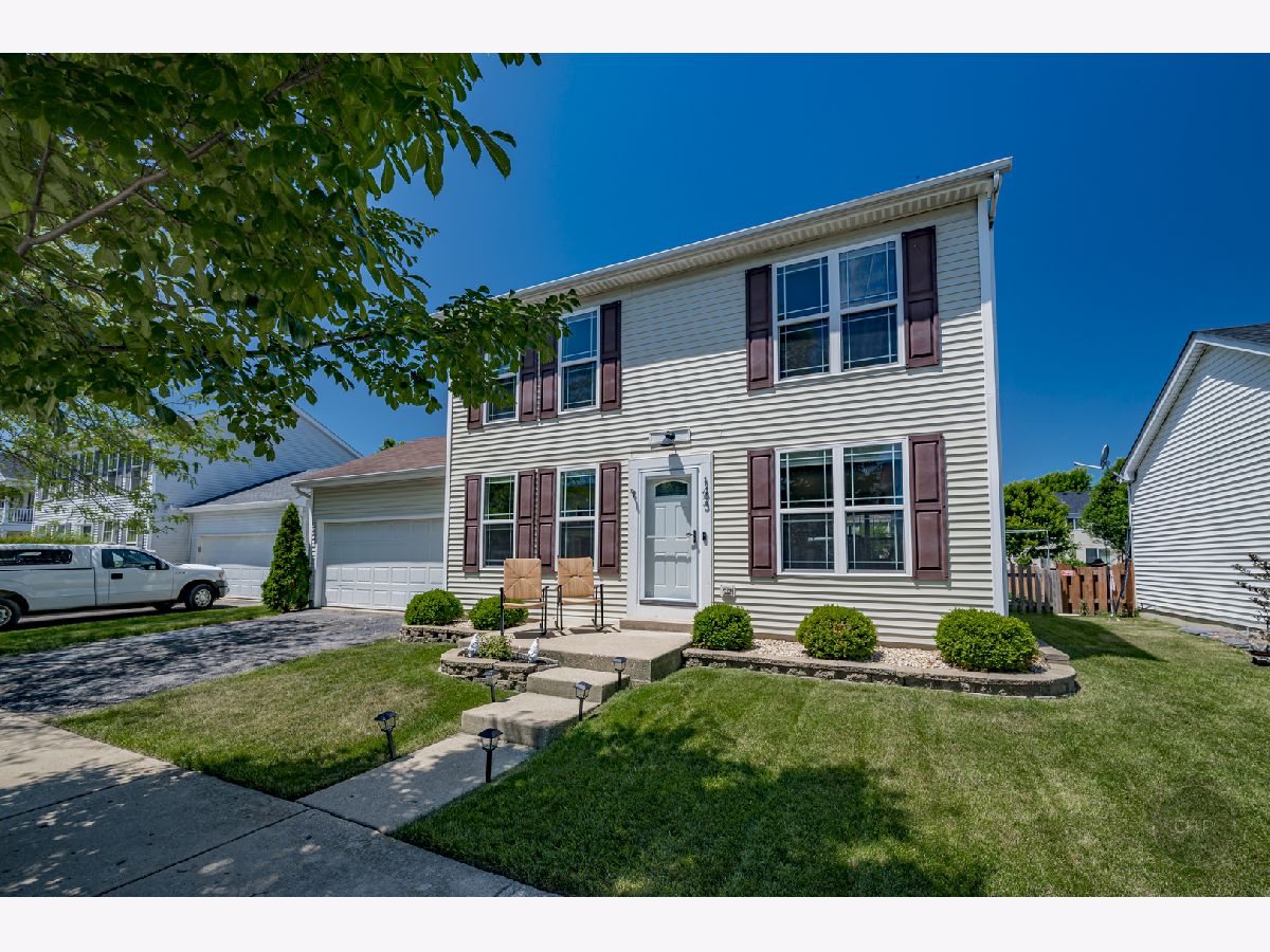Homes Sold Oswego Village Square Oswego Illinois, 143 Eisenhower