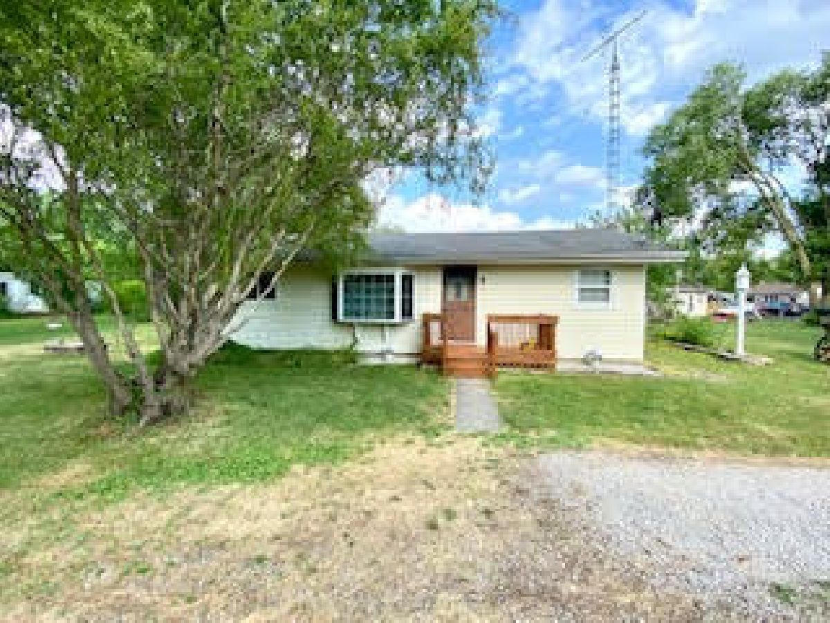  Sold Lodge Illinois, 2171 Center
