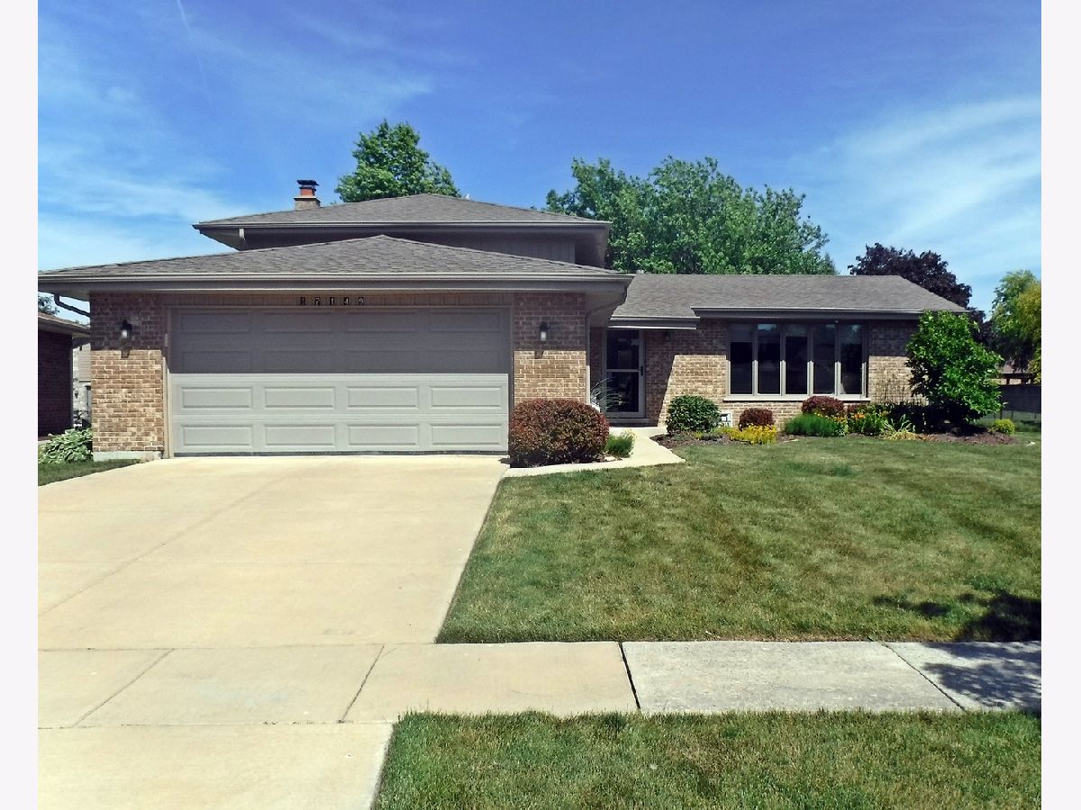 Homes & Townhomes Sold Pheasant Chase Tinley Park Illinois, 17149 Bethany