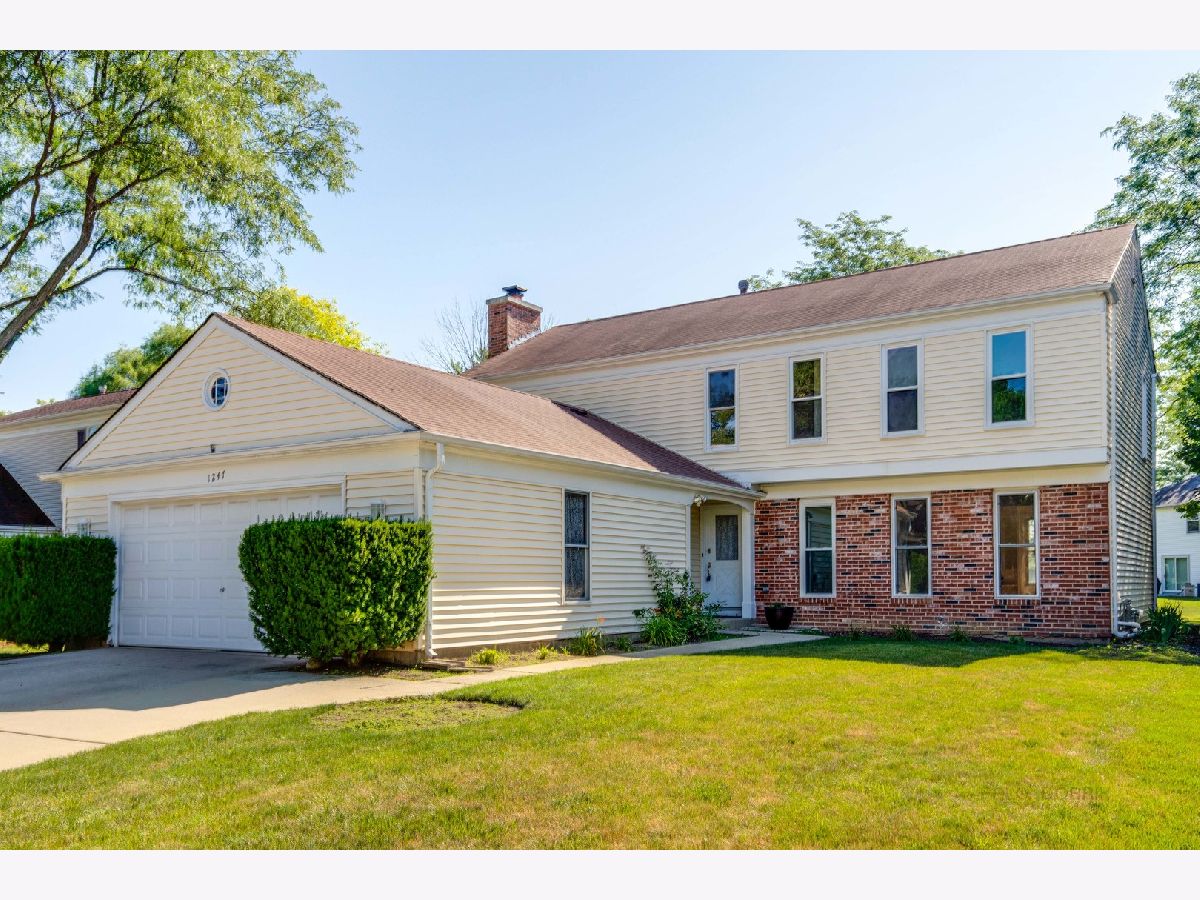 Homes Sold Camelot Buffalo Grove Illinois, 1247 Gail